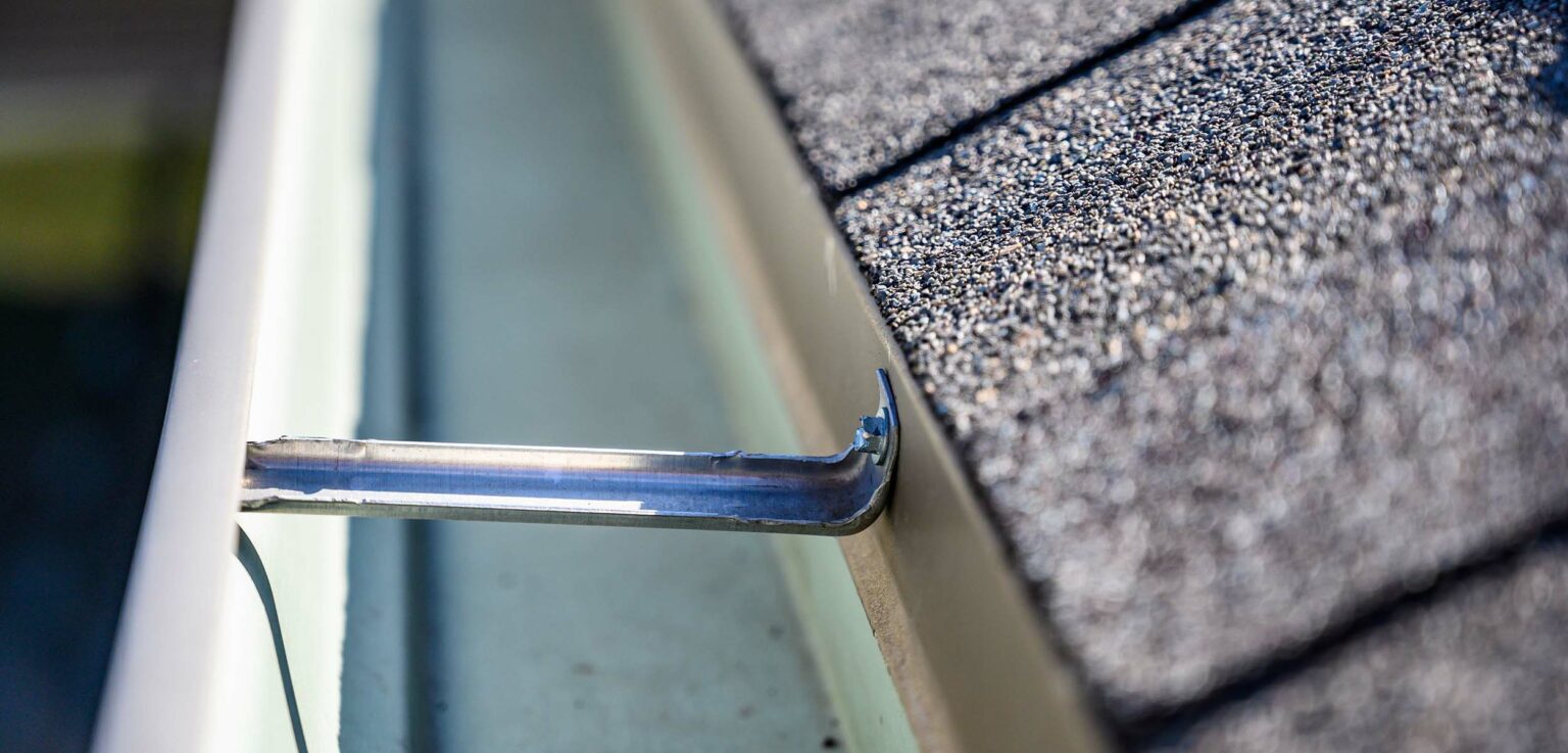 What Are Eavestroughs, Fascia, & Soffit?